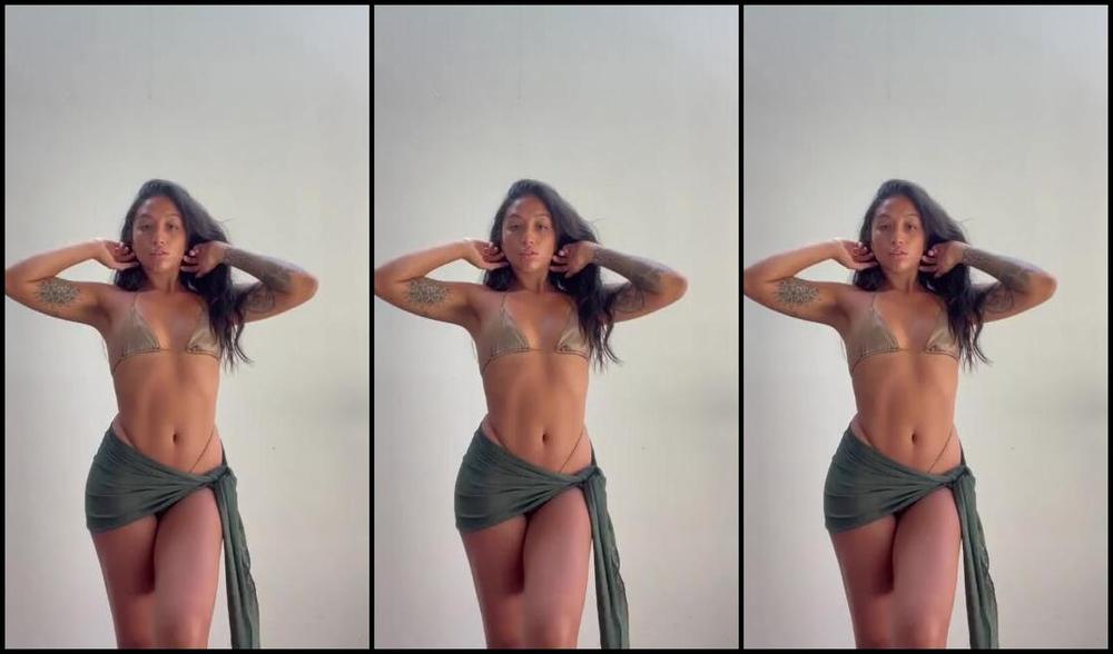 Winnievip Nicknamed Winniesworldd 07 02 2024 Onlyfans Video Sneaking Around My Airbnb In Costa Rica Wanna See What I Did Next Message Me