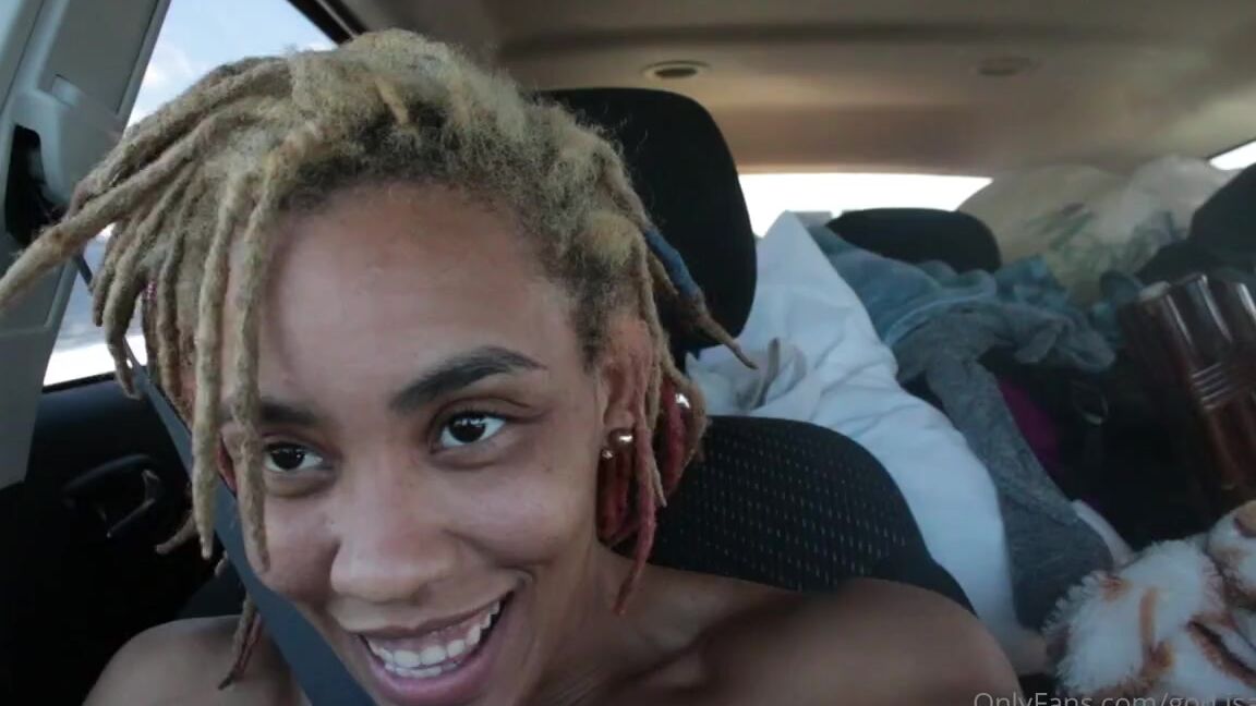 Goddess Adina Nicknamed God Isadina 03 12 2021 Onlyfans Video From The Day Weve Met Shes Wanted Us To Get A Truck Or An Suv So