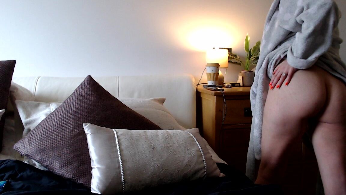 "SuzieLove212" milf, orgasms, pussy play, tease & denial, teaser Mistress Suzie s Sexy as Fuck Tease amp Play manyvids