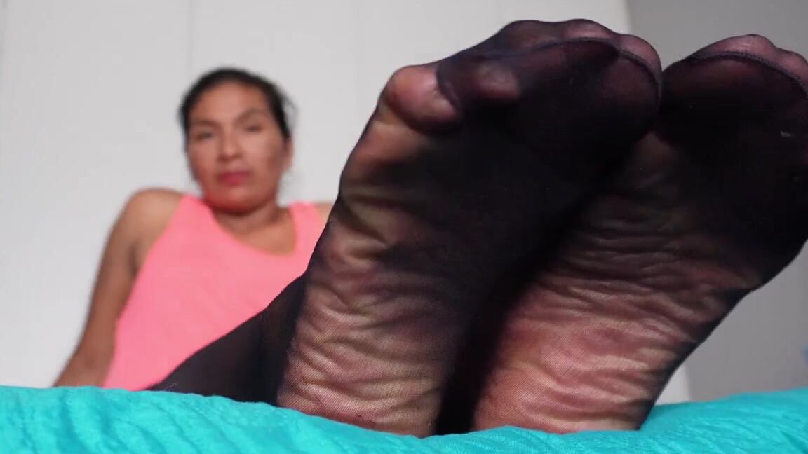 Marilyn Cutes Feet Nicknamed Marilynebonyfeet 01 21 2024 Onlyfans Video Rub Your Face Against My Hot Nylon Stockings