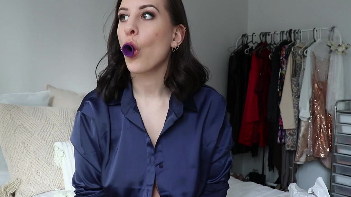 "TindraFrost" free, funny, toys, unboxing, vlog SEXTOY UNBOXING manyvids