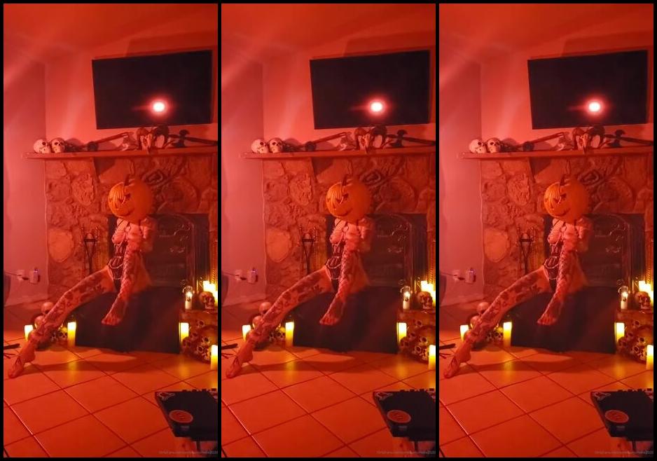 Michelle Masque Nicknamed Michellemasque Findom 11 06 2020 Onlyfans Video I Tried To Post These Last Night Lol But Failed As My Phone Died And I