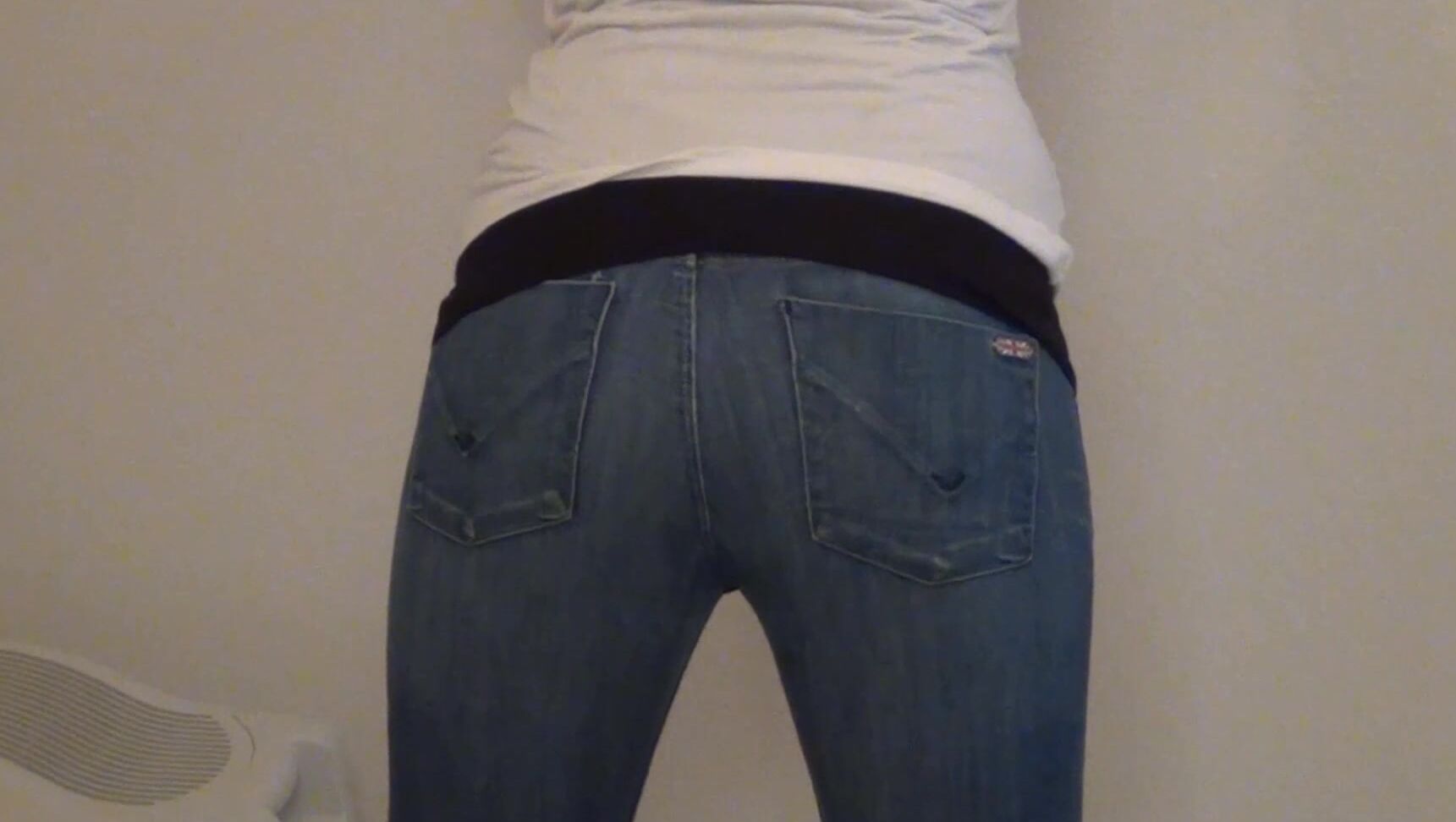 Missy, Standing, Belt, Full HD, amateurspankings AS Missy Pays The Price Clips4Sale