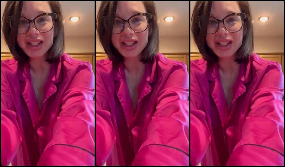 Brittany Elizabeth Nicknamed Thebrittanyxoxo 01 11 2025 Onlyfans Video This Was Suppose To Go In My Only Fans Story But For Some Reason It Wouldnt