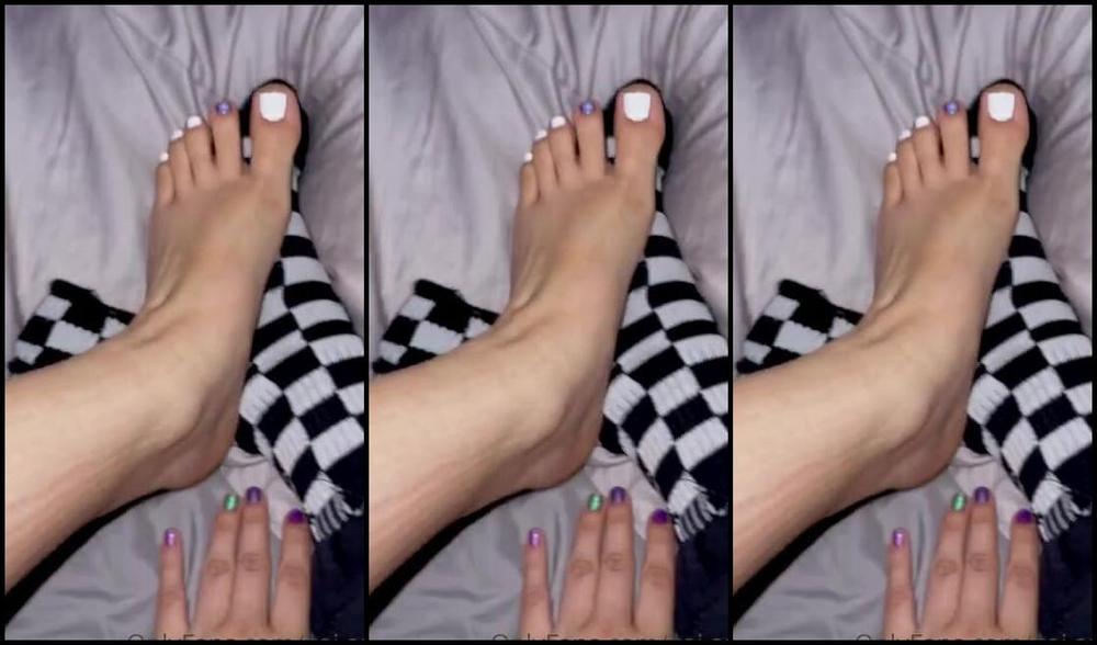 Koi Sols Nicknamed Koi Sols 04 29 2021 Onlyfans Video Extreme Close Up Between My Linty Toes These Socks Leave So Much Behind When Theyve