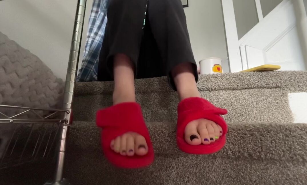 Alice Is More Nicknamed Aliceismore 11 02 2024 Onlyfans Video Dif Cam Option And My Coffee On The Stairs 95L