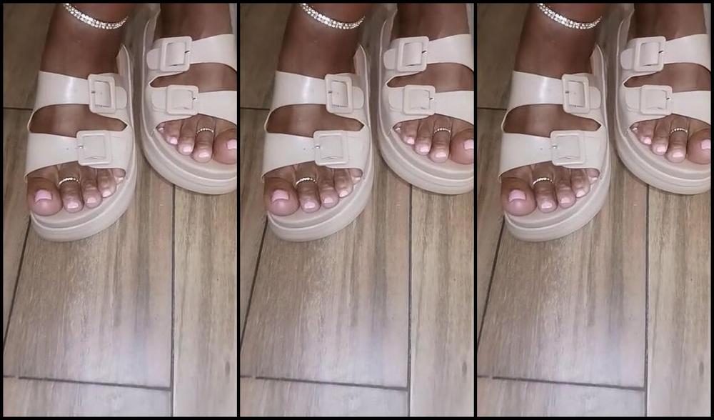 La Ronica Lovve Nicknamed Laronicalovve 07 24 2025 Onlyfans Video New Sandals