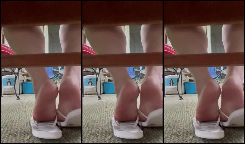 Fattyfeet420 Nicknamed Fattyfeet420 07 06 2023 Onlyfans Video Under The Rocking Chair Flip Flop Soles Too