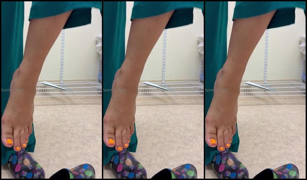 Goddess Rosie Nicknamed Luvmy Feet 07 23 2025 Onlyfans Video Almost Forgot My Socks