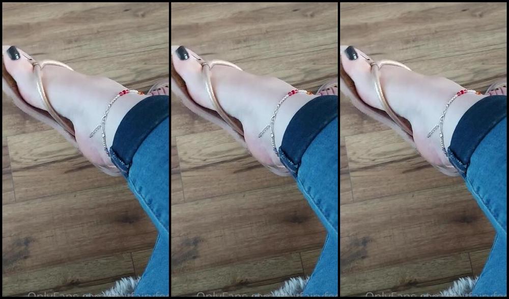 Tinyfairyfeet Nicknamed Tinyfairyfeet 03 11 2023 Onlyfans Video Who Else Likes Tiny Flip Flops Does This Video Make You Wish You Were Here