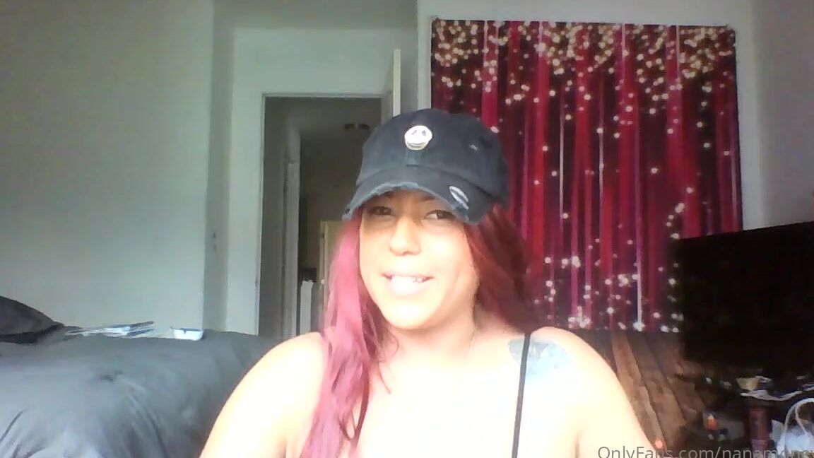 Nanadagodd Nicknamed Nanamoneyfeet Onlyfans A Twerk Show And A True Story About My Neighbor Watching Me Run With No Bra I Wish I Had A Go Pro