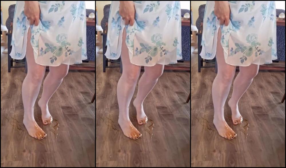 Krystal Soles Nicknamed Krystalsoles1 05 30 2025 Onlyfans Video If Sweet Honey Feet In White Pantyhose Is Your Thing Than We Are Getting Ready For