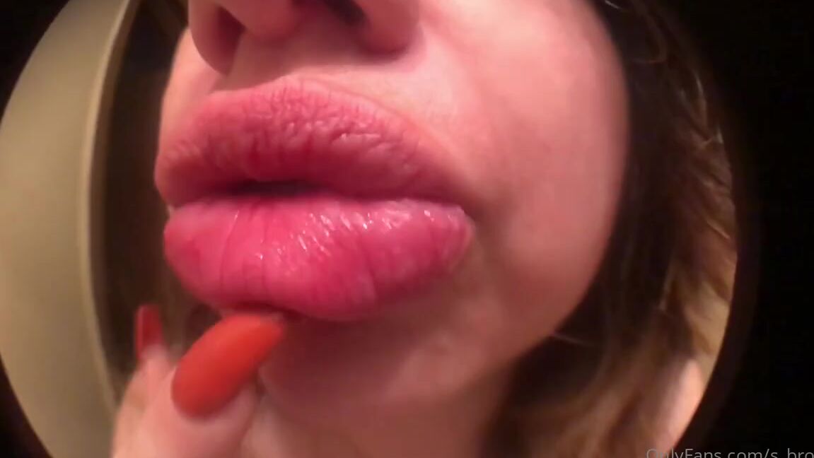 The Lipnotist Nicknamed The Lipnotist 05 20 2021 Onlyfans Video Leaked The Lipnotist 7012