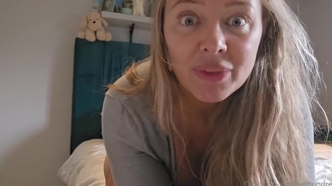 Beth Bennett Nicknamed Bethundressed 01 26 2025 Onlyfans Video Ready For A Lil Upskirt Jerk