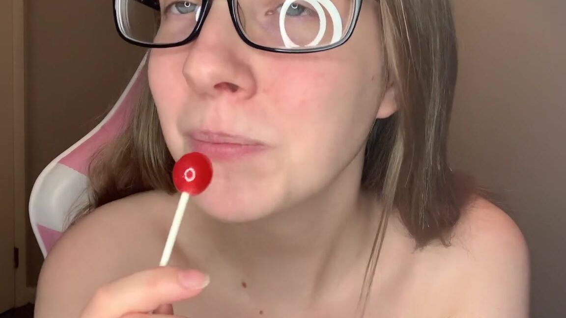 Jennaize Nicknamed Jennaize Onlyfans Lollipop Licking Counting Down From 60 Joi