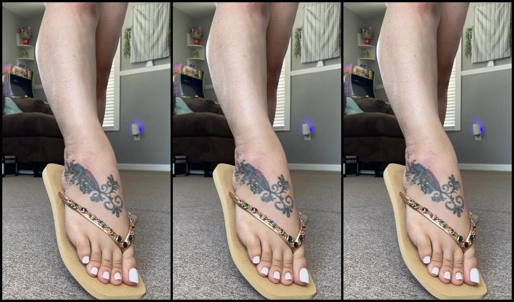 Deedee Nicknamed Deedeericanfeet 03 30 2025 Onlyfans Video As Requested Flip Flop Shoe Play