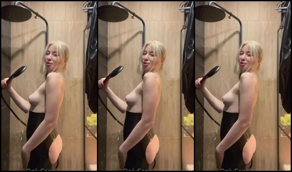 Anna Bronnica Nicknamed Bronnica 01 09 2022 Onlyfans Video Shower Shower After Pleasure