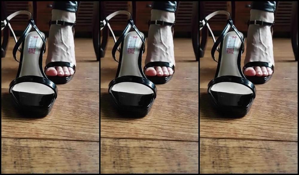 Lady Left Nicknamed Ladyleft 08 18 2020 Onlyfans Video Part Of My Epic Shoe Trying On Amp Walking In Session From The Weekend Qvge