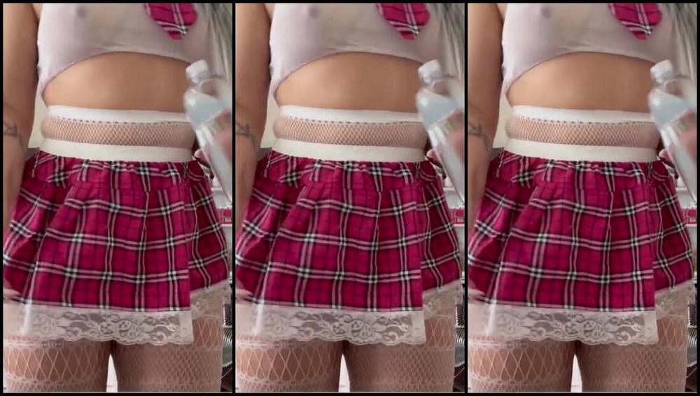 Clappingqueen Nicknamed Clappingqueen 04 06 2024 Onlyfans Video Welcome To The Tutti School Enjoy The Lesson