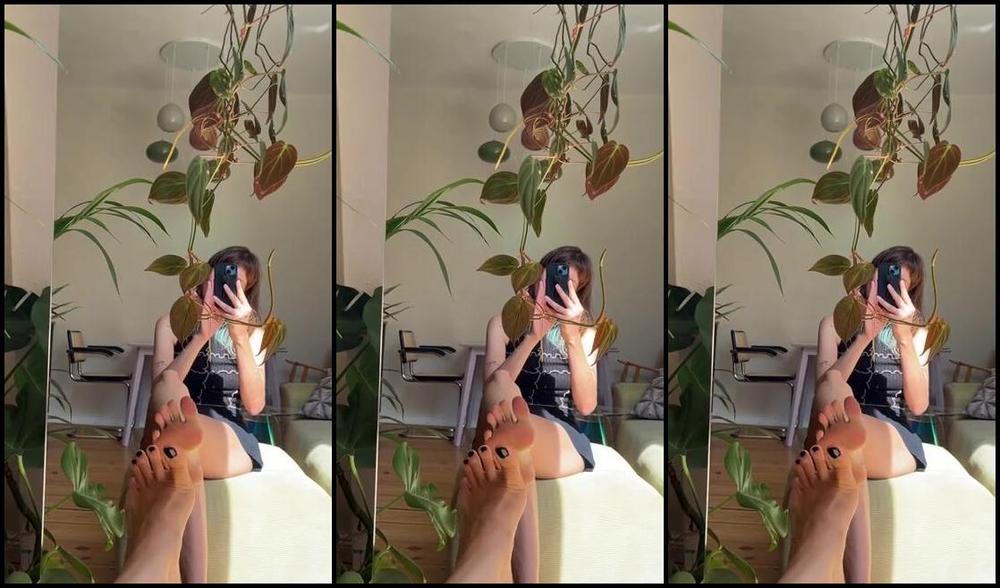 Maxi Rose Nicknamed Cutestickyfeet 09 12 2024 Onlyfans Video Work Distraction Mirror Joi Your Sexy Girlfriend Sends You A Video Of Her Legs