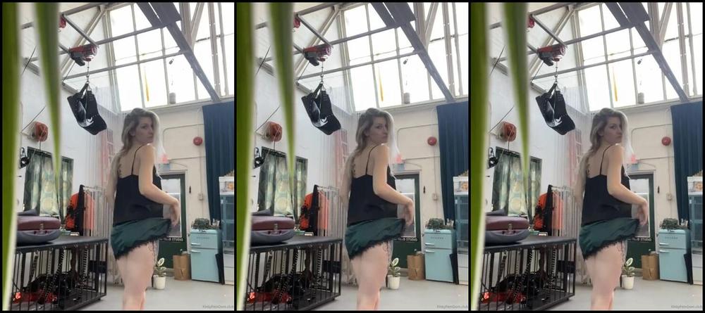 Miss Adah Vonn Nicknamed Topdomme Onlyfans Video Strip Tease Tysm For Tipping Good Pet