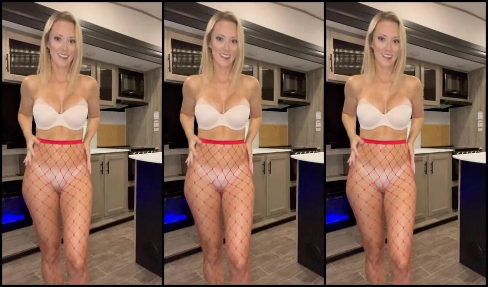 Vicky Stark Nicknamed Vickystark 10 02 2022 Onlyfans Video Stockings Try On Tip Are Always Appreciated Rh