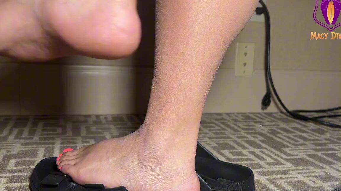 Macy Divine Nicknamed Macydivine 10 17 2024 Onlyfans Video I See You Looking T47Y