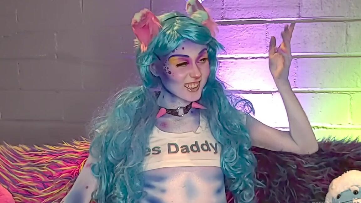 Mypet Monstergirl Nicknamed Mypetmonstergirl 10 06 2020 Onlyfans Video New Interview With Peach