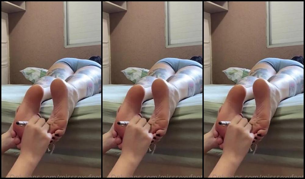 Misssexyfeet Nicknamed Misssexyfeet2 Foot Fetish 12 06 2021 Onlyfans Video 10 Min Ticklish