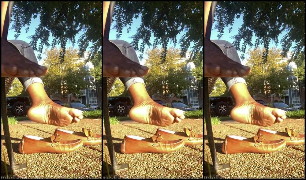 Goddess Smokey Nicknamed Goddesssmokeyyy Onlyfans Enjoying My Monday Morning Did You Enjoy This View