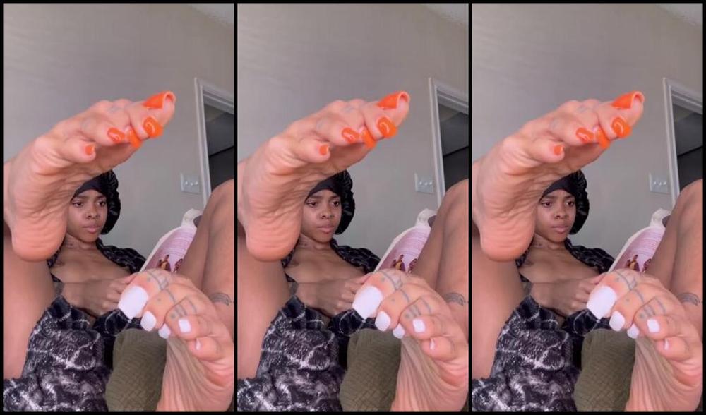 Zafeet Nicknamed Zafeetllc 03 04 2025 Onlyfans Video Watch Me While I Stop Reading Bc I Want Some