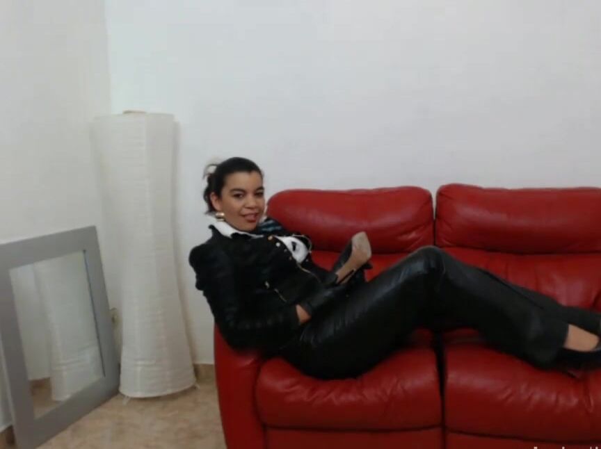 Reina Leather Nicknamed Reinaleather Onlyfans Video 6850