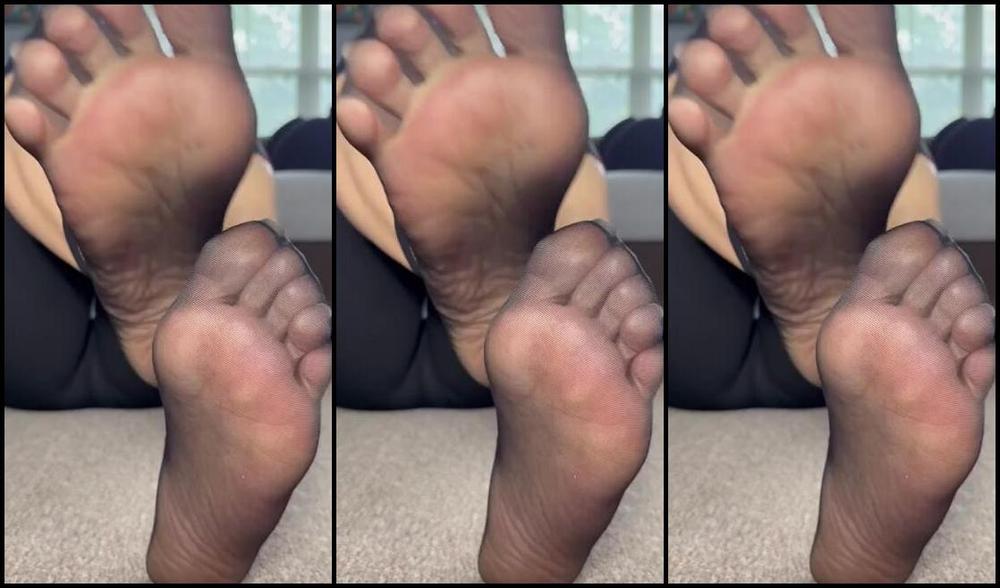 Deedee Nicknamed Deedeericanfeet 06 12 2025 Onlyfans Video As Requested In These New Cute Vs Ankle Nylons Tease