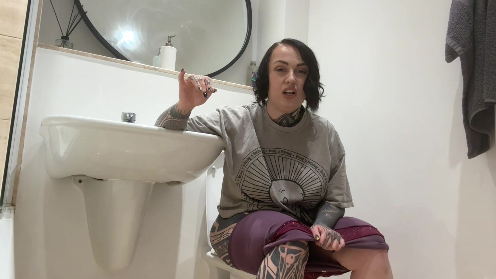 "MissValentina" femdom, femdompov, toiletfetish, toilethumiliation, toiletslavery I Need A Piss manyvids