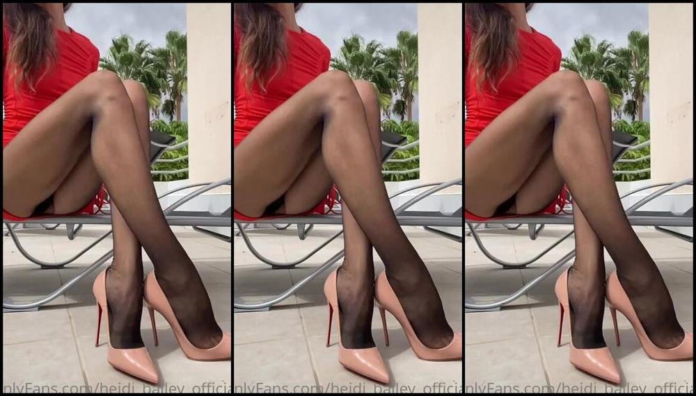 Heidi Bailey Official Nicknamed Heidi Bailey Official 09 18 2022 Onlyfans Video Your Daily Dose Of My Legs Do You Feel Better