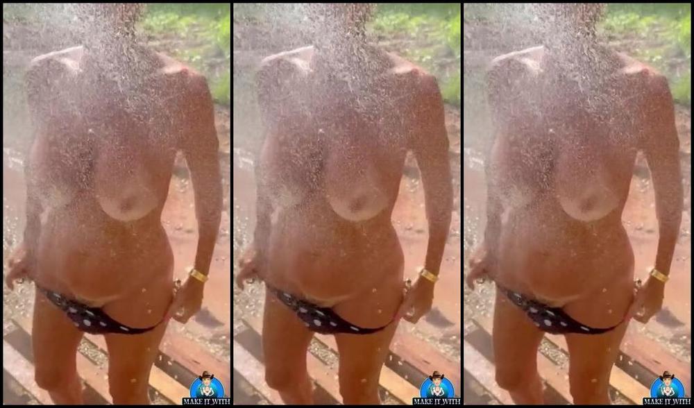 Themaryburke Nicknamed Themaryburke 03 03 2025 Onlyfans Video Outdoor Shower Im So Dirty