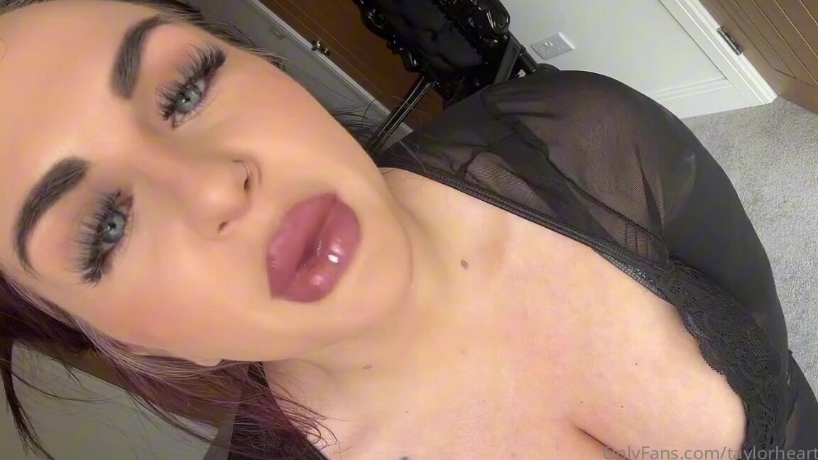 Goddess Taylor Hearts Nicknamed Taylorhearts Xx 05 31 2024 Onlyfans Video Sp1T Amp Stockings