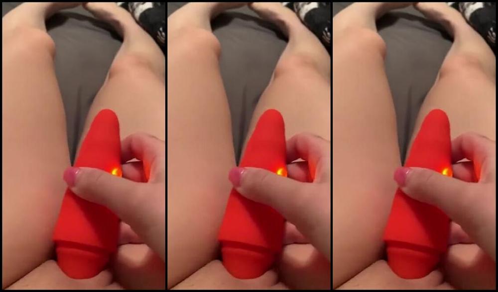 Jennaize Nicknamed Jennaize Onlyfans Using The Carrot