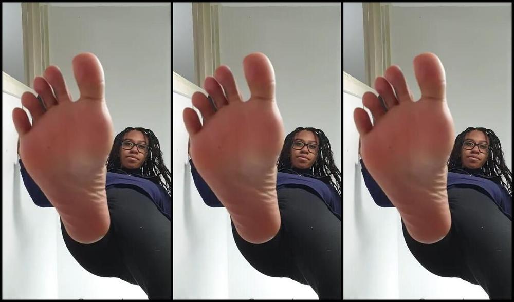 Ceceprincesstoes Nicknamed Cecesprincesstoes 12 09 2020 Onlyfans Video Your Giant Goddess Has Come To Talk To You Her Feet Are Slightly Dirty But Her