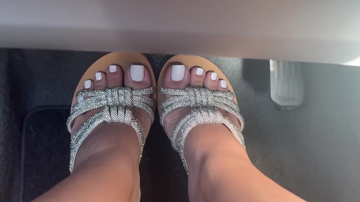 Luna Cherry Nicknamed Lunacherry7 04 10 2025 Onlyfans Video Pedal