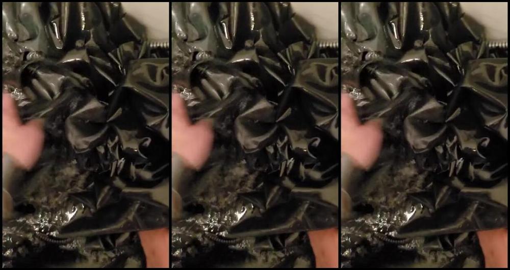 Sophie X Elodie Nicknamed Sophie X Elodie 03 08 2025 Onlyfans Video Hier Bin Ich Einfach Beim Latex Waschen