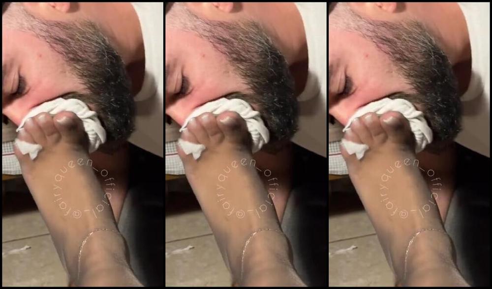 Fairy Queen Nicknamed Fairyqueen Feet 07 30 2025 Onlyfans Video After A Long Day Strolling Around Liberdade Tourist Neighborhood In S O Paulo Walking A Lot