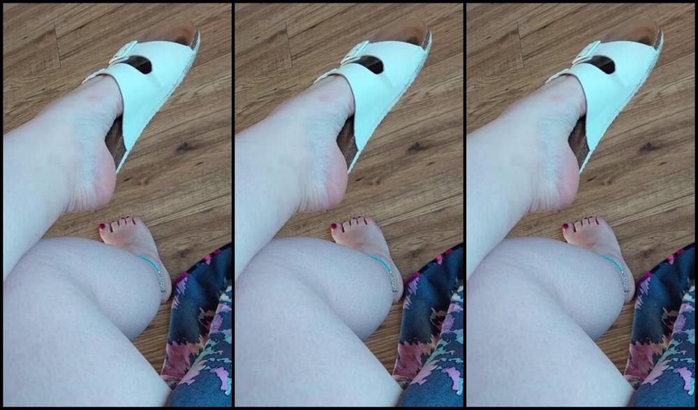 Tinyfairyfeet Nicknamed Tinyfairyfeet 06 09 2023 Onlyfans Video Almost Time For These Sandals To Go To A New Owner