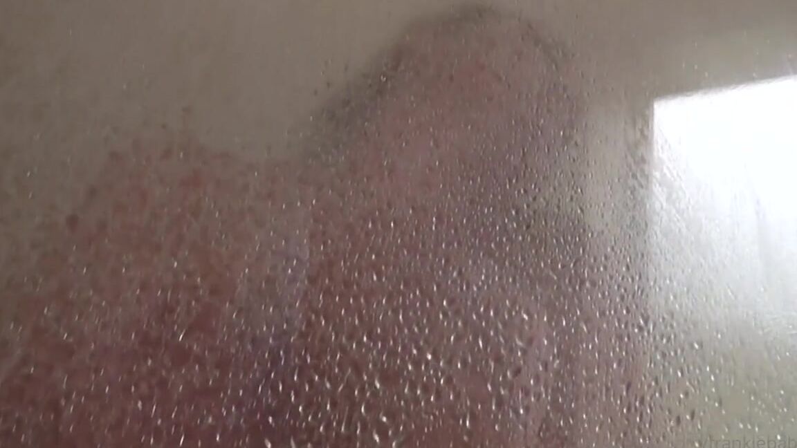 Frankiebabe Nicknamed Frankiebabexxx Onlyfans Join Me For A Dirty Shower Xxx