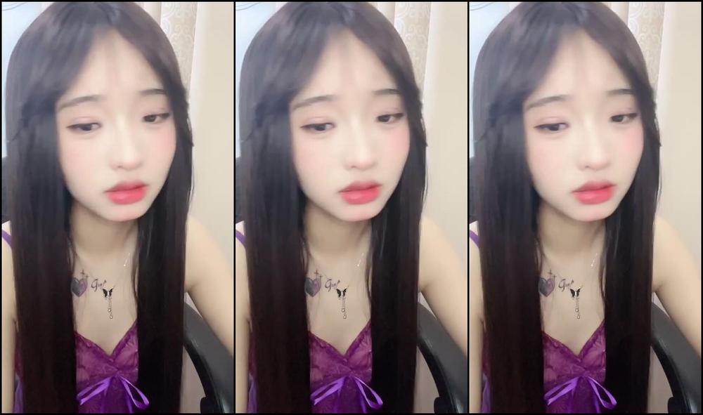 Asian Domestic Zone Self Filmed Self 16253