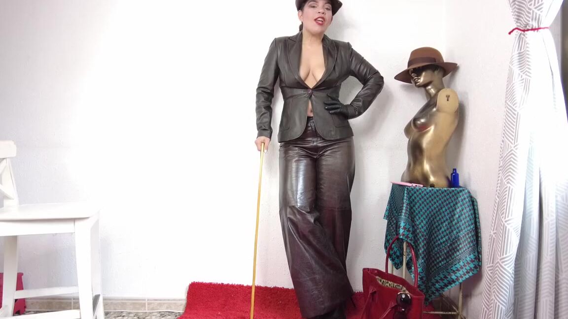 Reina Leather Nicknamed Reinaleather Onlyfans What Do You Think Of This Outfit