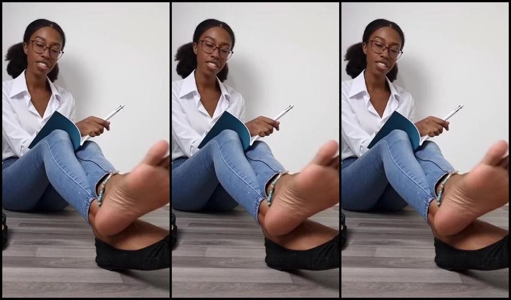 Ceceprincesstoes Nicknamed Cecesprincesstoes 09 06 2022 Onlyfans Video Roleplay Therapy Session You Look Stressed Have A Seat In My Room Ive Got Just The