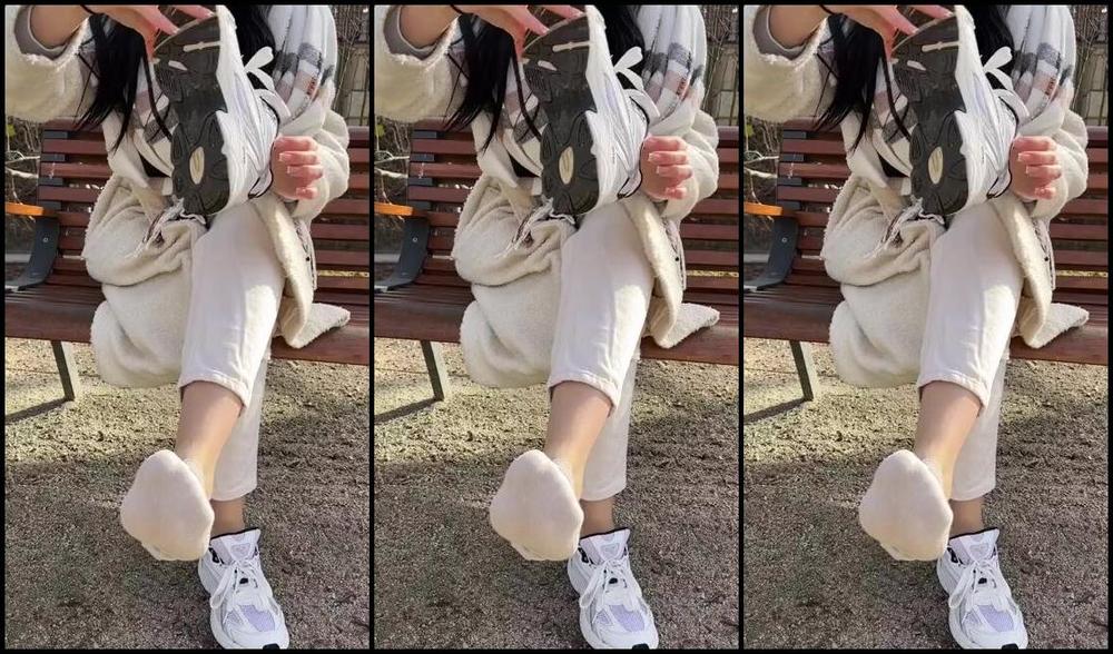 Eva Fashka Nicknamed Onlyfashka 03 18 2025 Onlyfans Video Public Feet Video Pov Resting In The Park And Really Wanted To Smell My Sneakers And