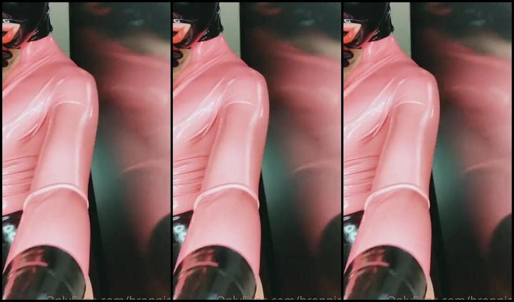 Anna Bronnica Nicknamed Bronnica 04 10 2021 Onlyfans Video Latex Addiction