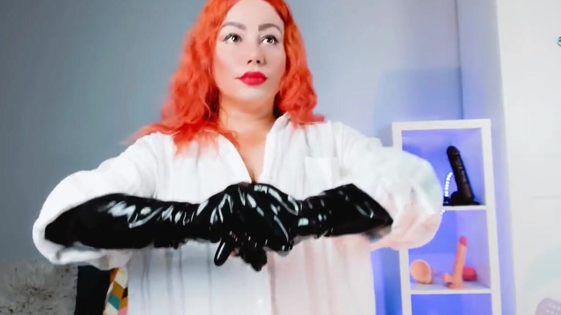 Ella Kross Nicknamed Ellakross Onlyfans Playing With Latex Latex Latexgloves Latexstockings Highheels Redlipstik